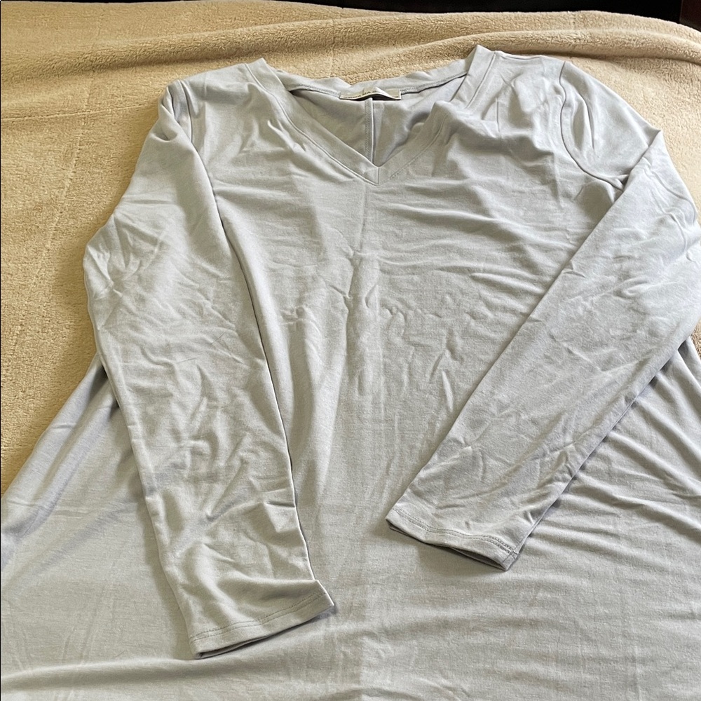 Zenana Long Sleeve V-Neck Tee